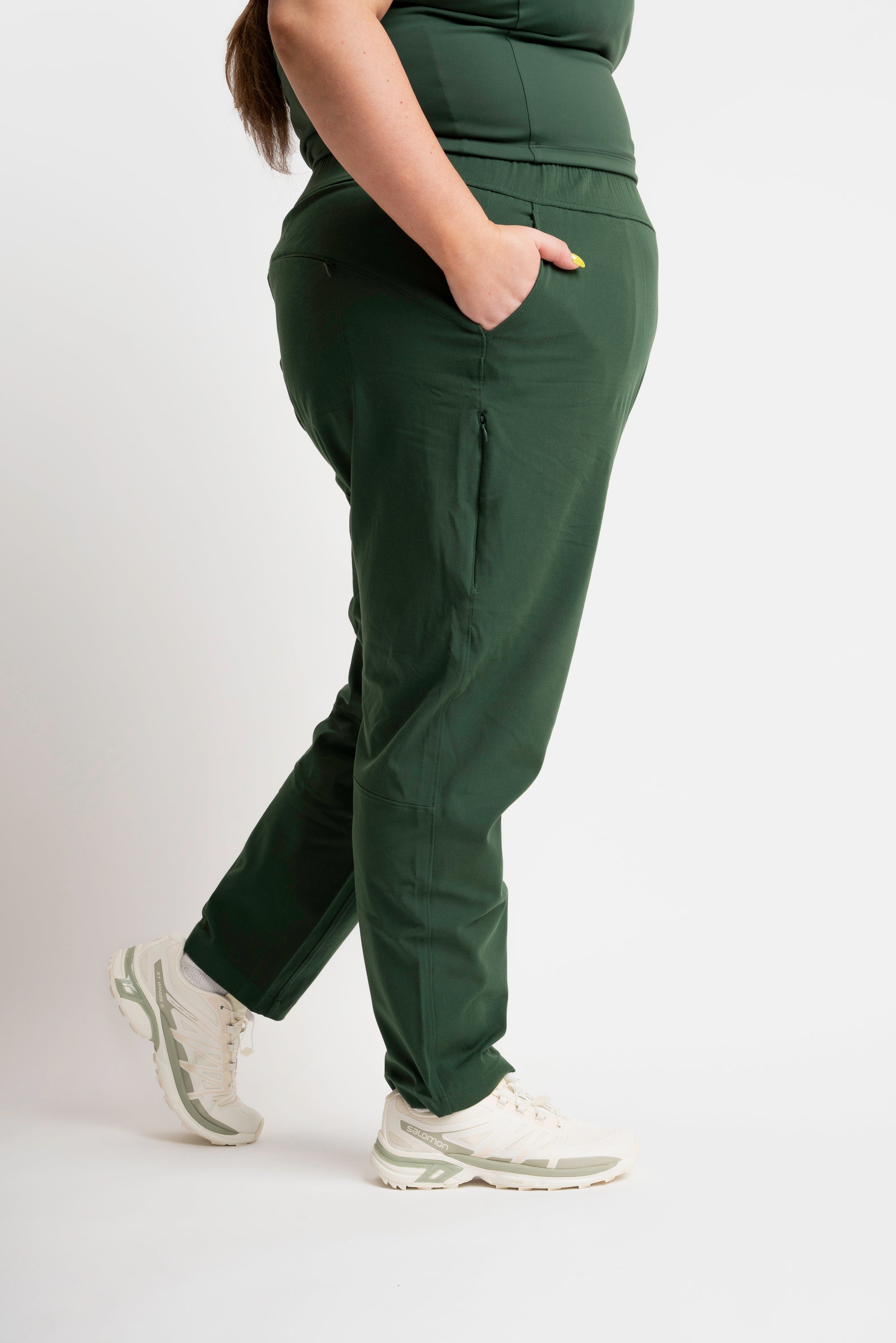 Carob Brown Women's High Waisted Elastic Waist Cargo Pants Stretch